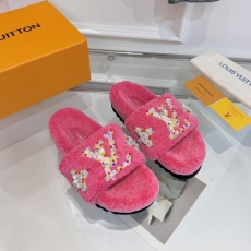 Louis Vuitton Slippers